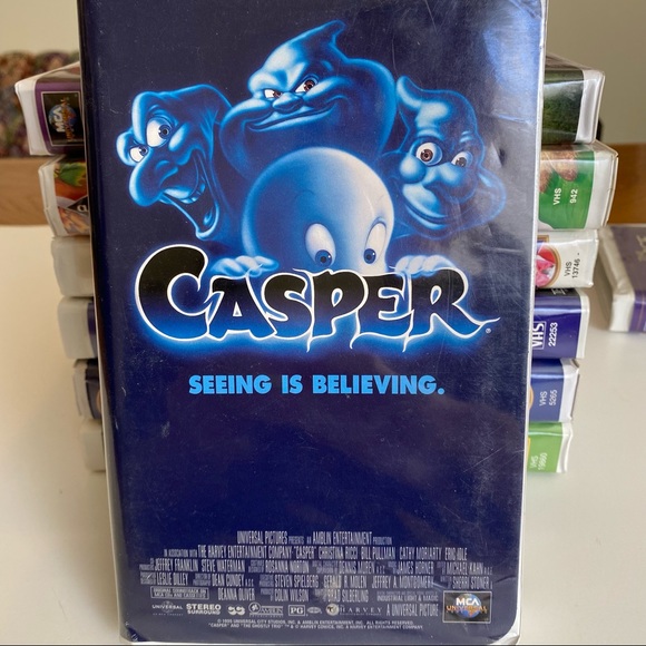 4 Family-Friendly Animated Classics, VHS - Picture 4 of 5